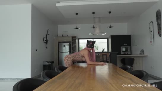 Жена вебкамщица решила поснимать с мужем порево 1