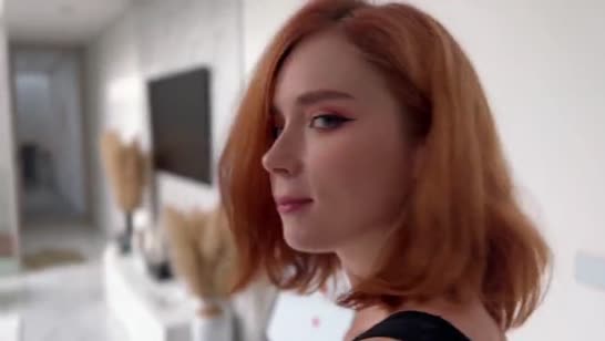 Фитоняшка Sweetie Fox не носит нижнее белье дома