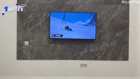 Милфа предстала перед мужиком в сексуальном красном наряде 1