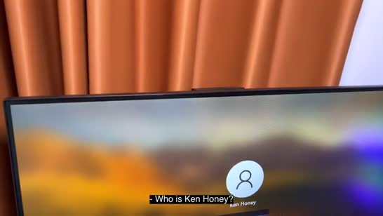 Гламурная сводная сестра не просто так согласилась освободить комп 1