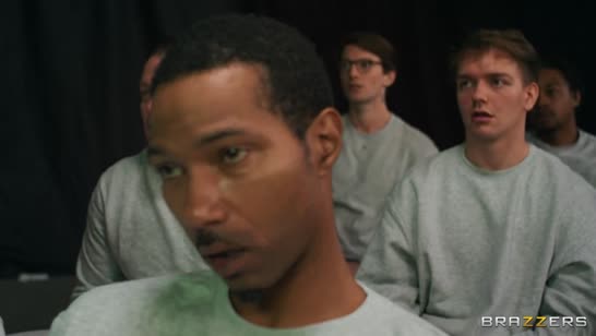 Angela White в секс наряде обсасывает целую толпу елдаков 1