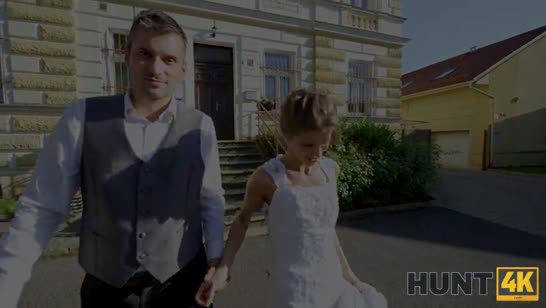 Невеста уже сразу после свадьбы наставляет жениху рога 2