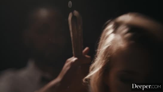 Белая шлюшка изнывает от бдсма с чернокожим 1