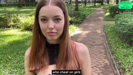 Вызывающий наряд молодой девушки все не давал парню покоя 1